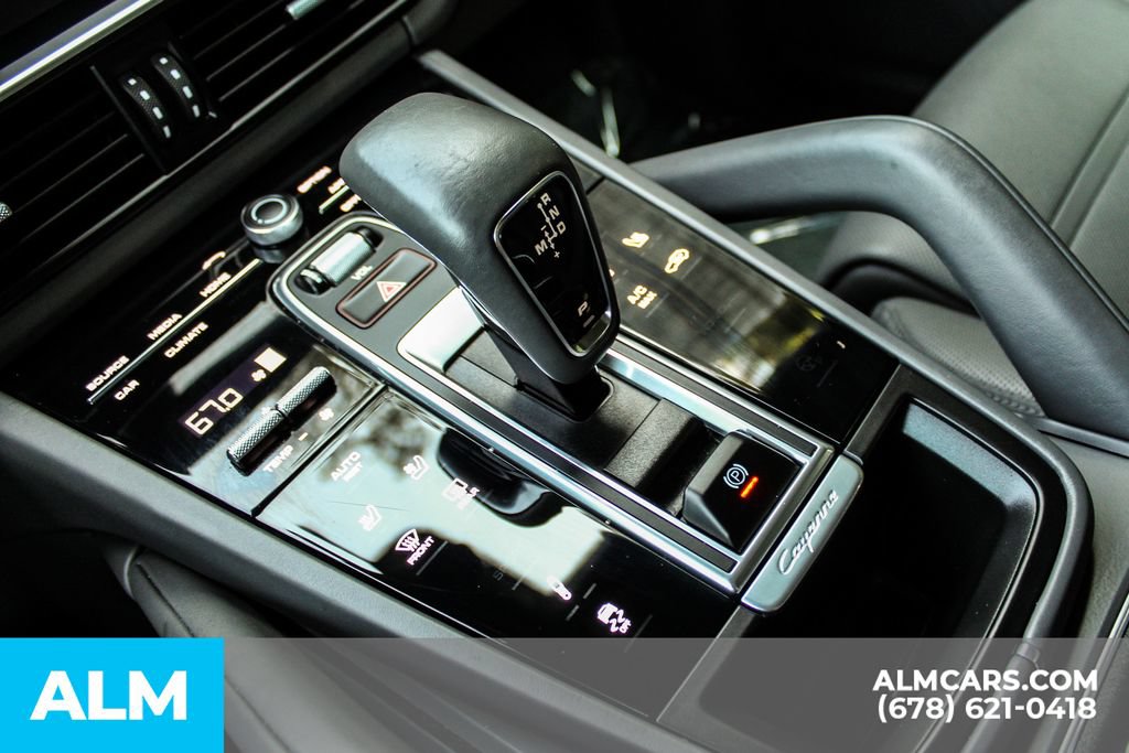Used 2022 Porsche Cayenne GTS AWD/4WD image 37