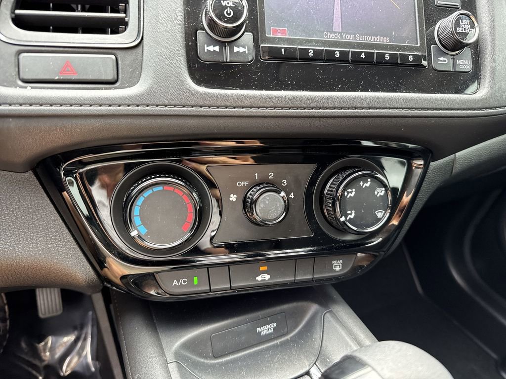 Used 2017 Honda HR-V LX image 50