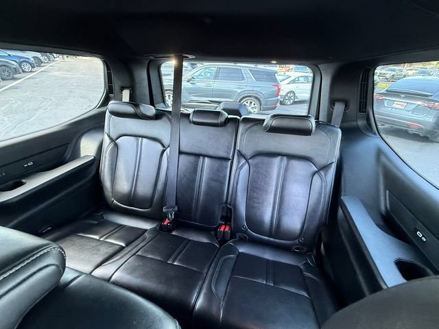 Used 2023 Jeep Wagoneer Series III w/ Preferred Equipment Group AWD/4WD image 32