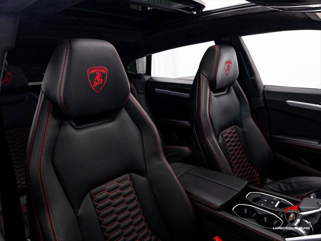 Used 2019 Lamborghini Urus AWD/4WD image 35