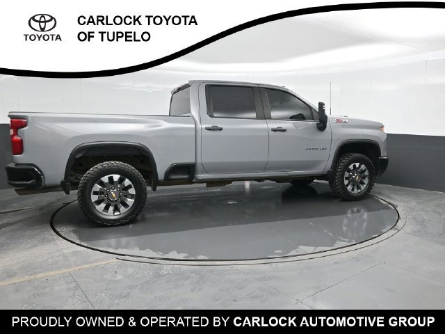 Used 2024 Chevrolet Silverado 2500 Custom w/ Custom Convenience Package AWD/4WD image 4