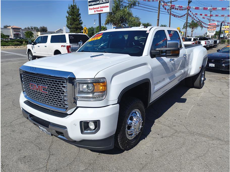 Used 2016 GMC Sierra 3500 Denali w/ Duramax Plus Package AWD/4WD image 18