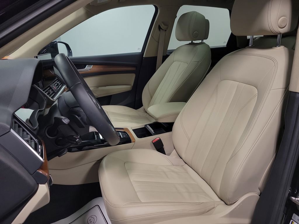 Used 2022 Audi Q5 2.0T Premium w/ Convenience Package image 13