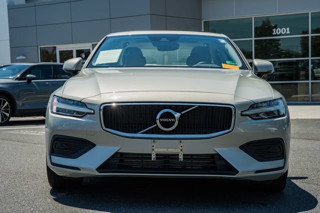 Used 2020 Volvo S60 T6 Momentum AWD/4WD image 2