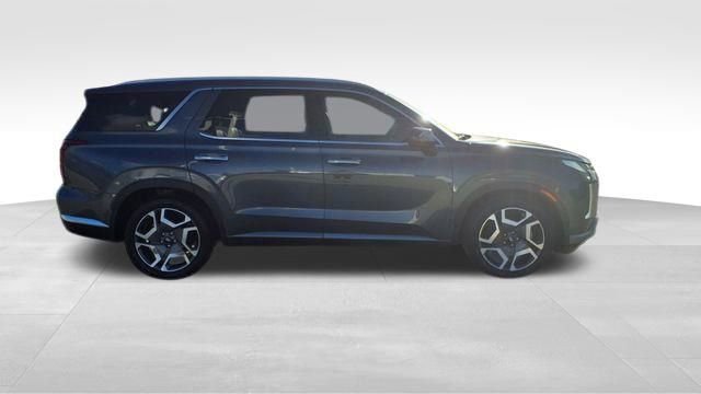 Used 2023 Hyundai Palisade Limited w/ Cargo Package image 11