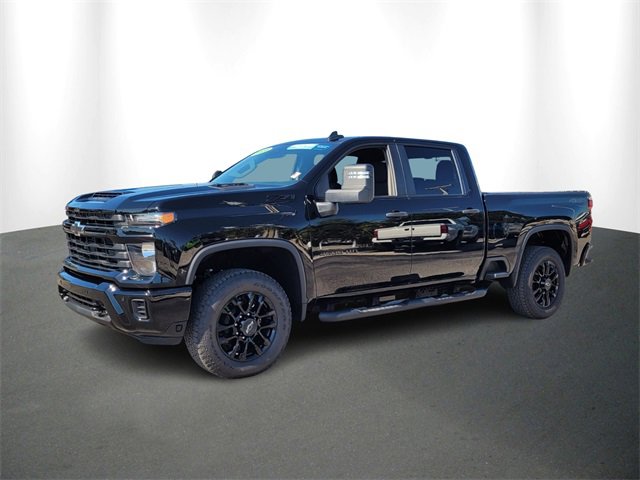 Used 2025 Chevrolet Silverado 2500 Custom w/ Custom Value Package image 2