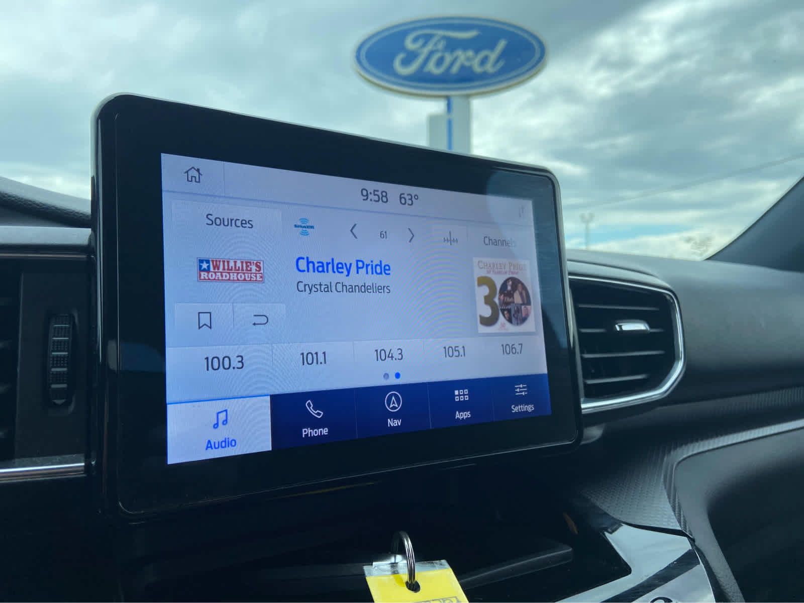 Used 2023 Ford Explorer ST-Line w/ Class IV Trailer Tow Package AWD/4WD image 26