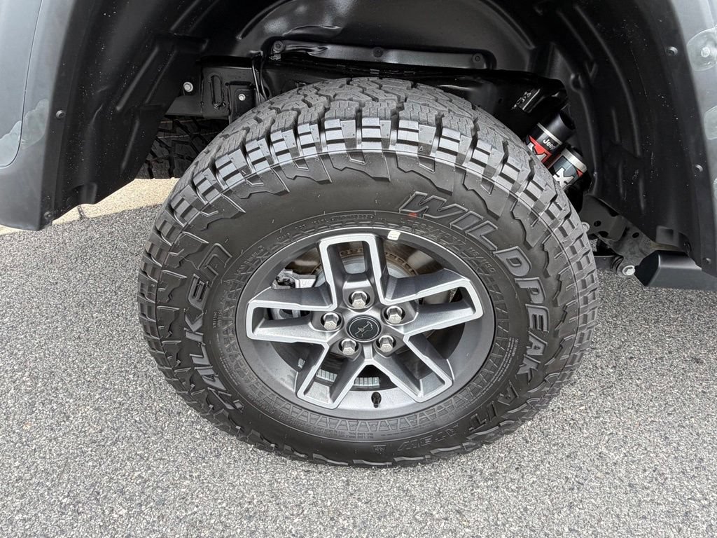 Used 2026 Jeep Gladiator Mojave AWD/4WD image 15