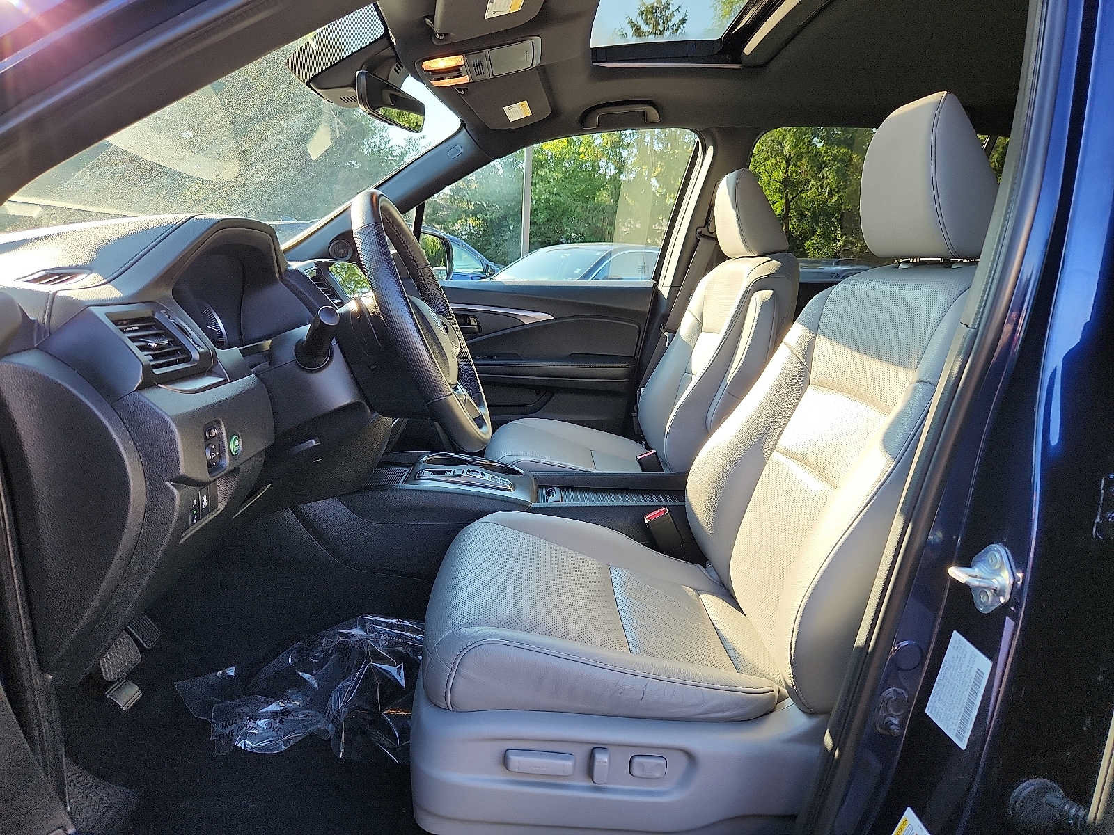 Certified 2023 Honda Passport EX-L image 13