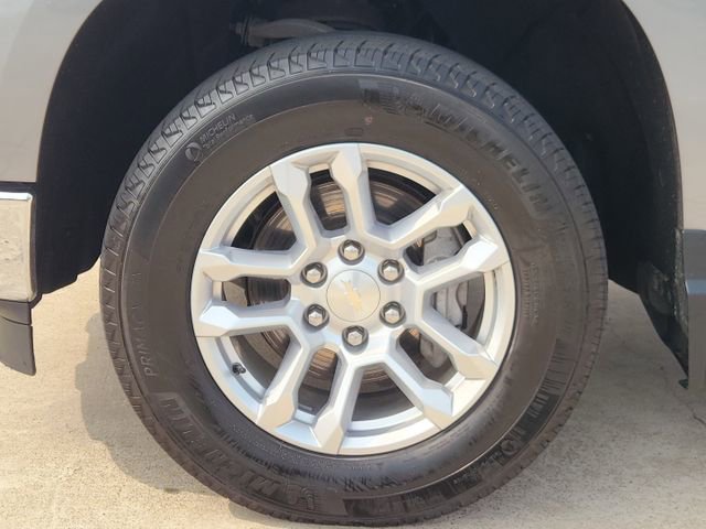 Used 2023 Chevrolet Silverado 1500 LT AWD/4WD image 10