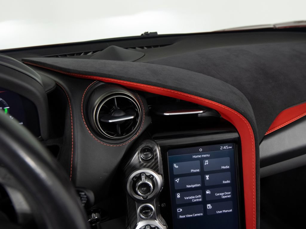 Used 2022 McLaren 720S Luxury RWD image 23