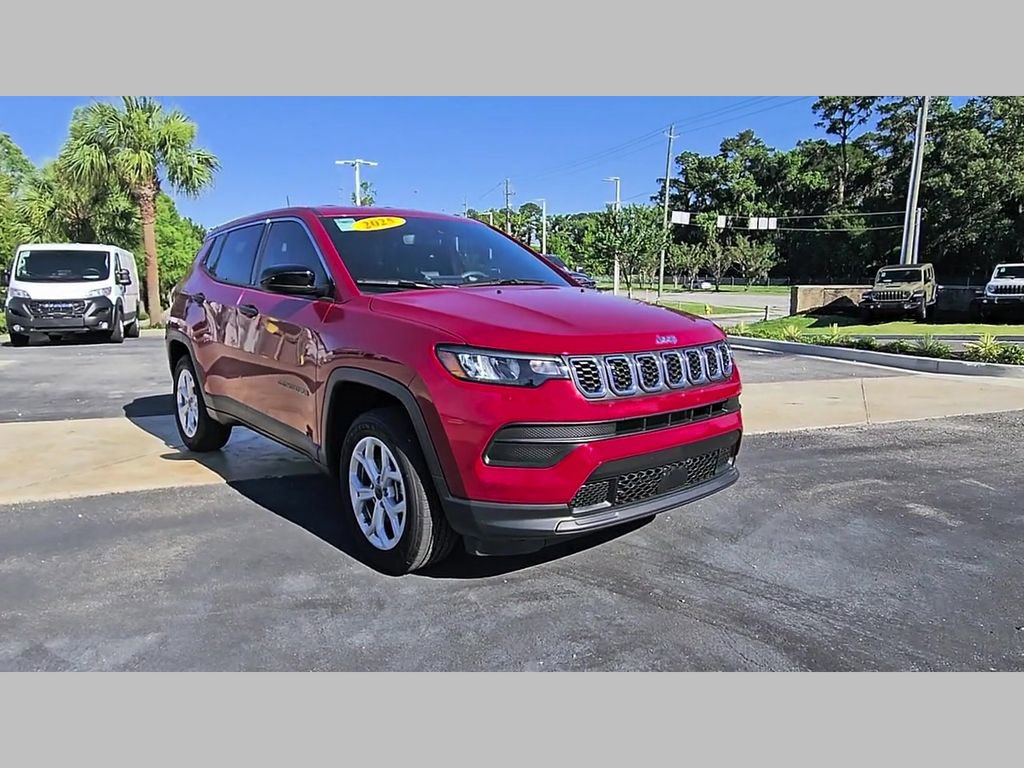 Used 2025 Jeep Compass Sport AWD/4WD image 36