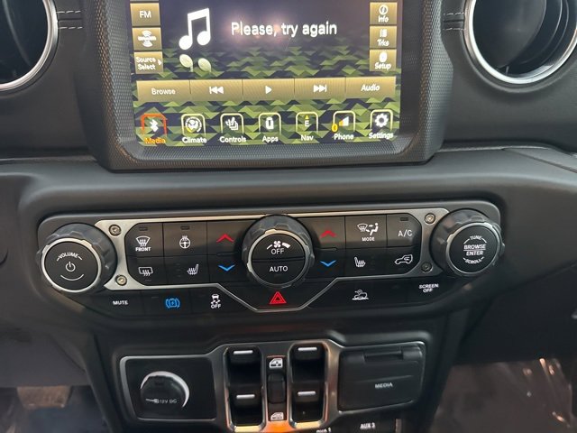 Used 2023 Jeep Wrangler Unlimited Sahara w/ Cold Weather Group image 23