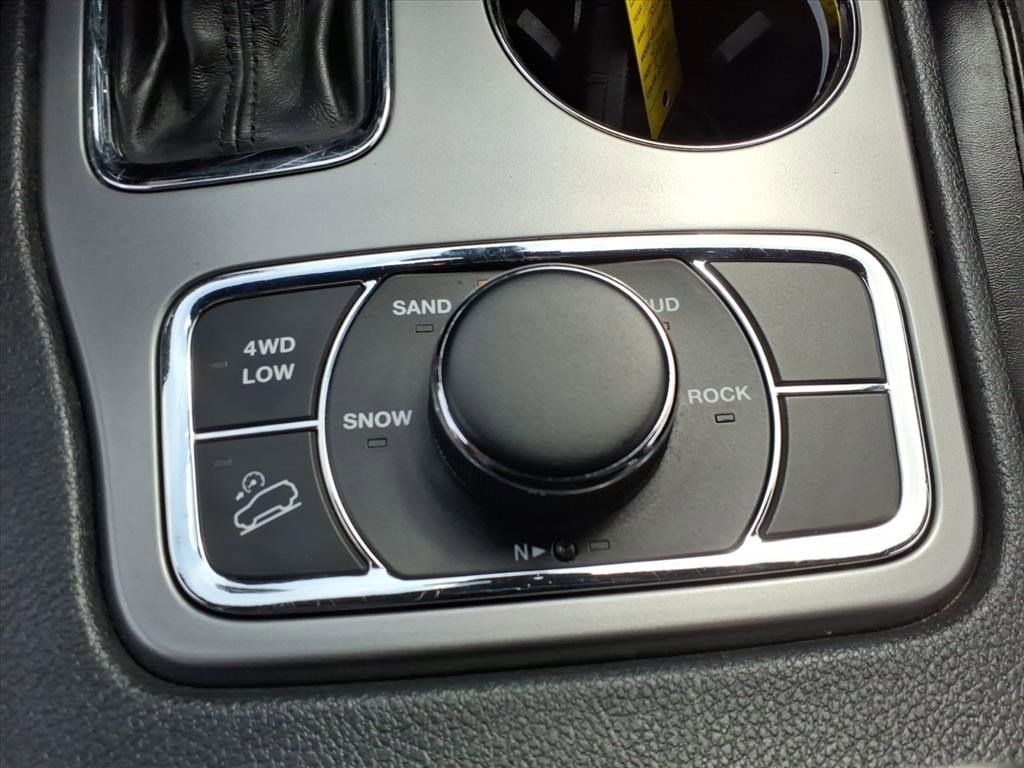 Used 2020 Jeep Grand Cherokee Limited image 29