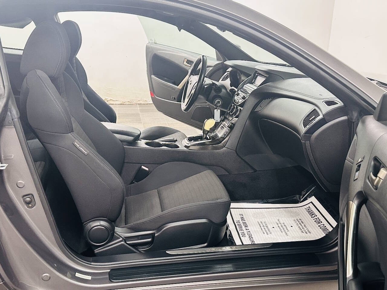 Used 2013 Hyundai Genesis 2.0T RWD image 8