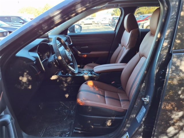 Certified 2025 MAZDA CX-50 Meridian Edition w/ Apex Package image 5