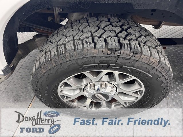 Used 2021 Ford F250 Lariat w/ FX4 Off-Road Package image 12