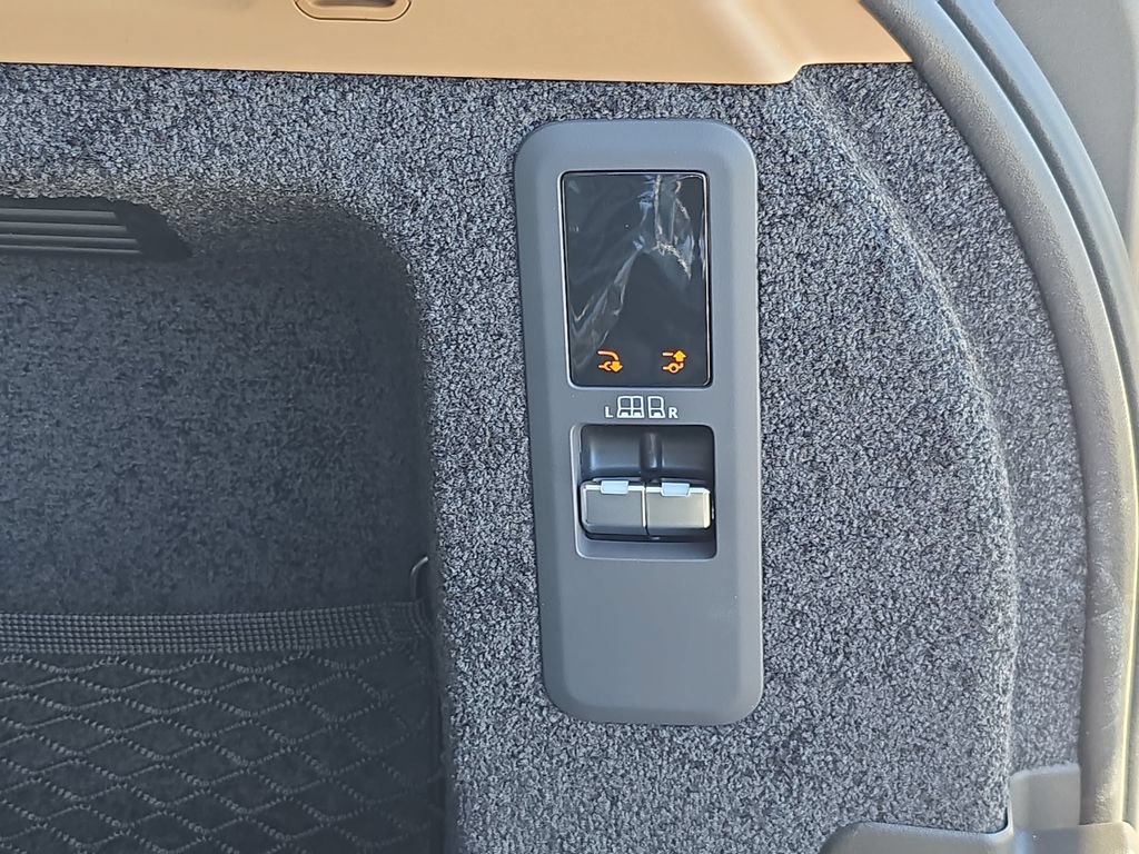 New 2026 Land Rover Range Rover SE AWD/4WD image 15