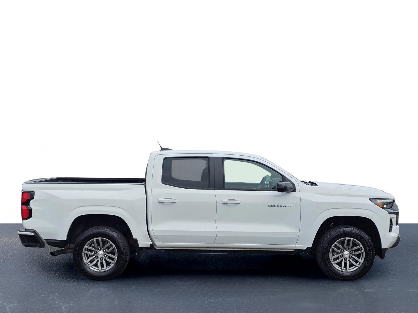 Used 2024 Chevrolet Colorado LT w/ LT Convenience Package III RWD image 7