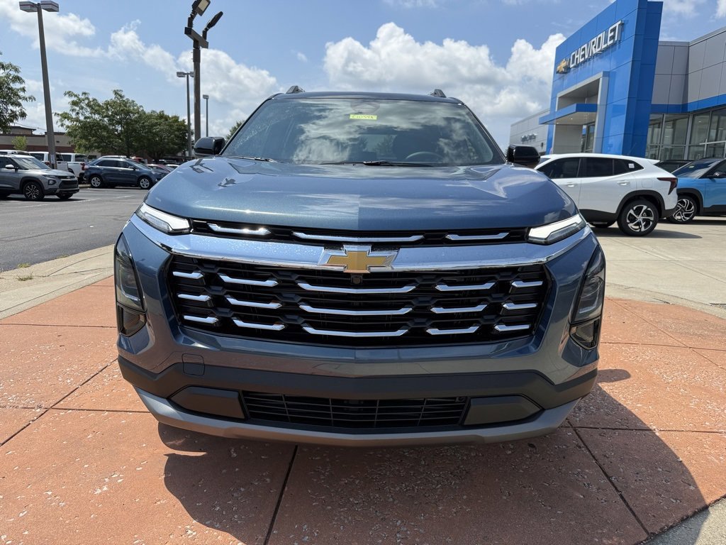 New 2026 Chevrolet Equinox LT w/ Convenience Package II image 2
