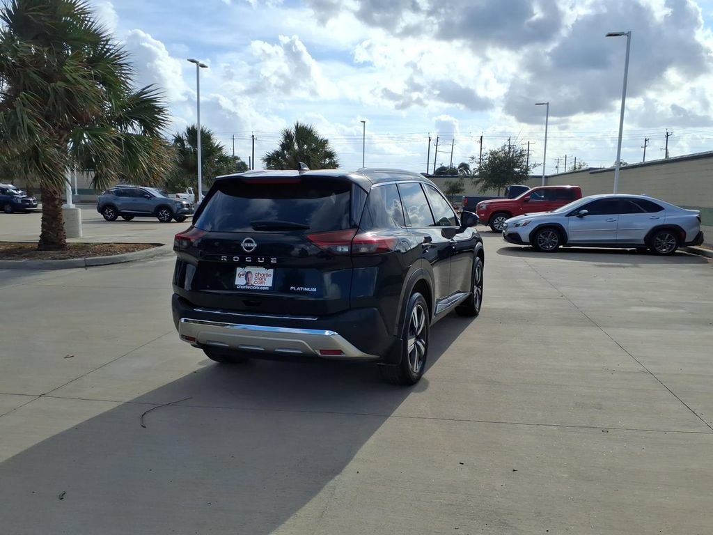 Used 2023 Nissan Rogue Platinum FWD image 5
