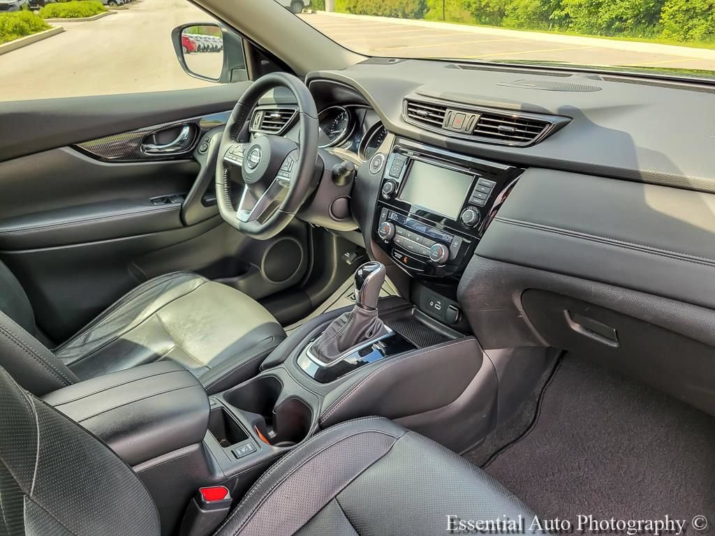 Used 2018 Nissan Rogue SL AWD/4WD image 32