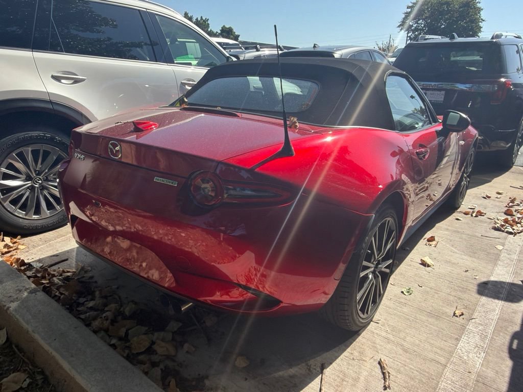 Used 2024 MAZDA MX-5 Miata Grand Touring w/ Weather Package RWD image 4