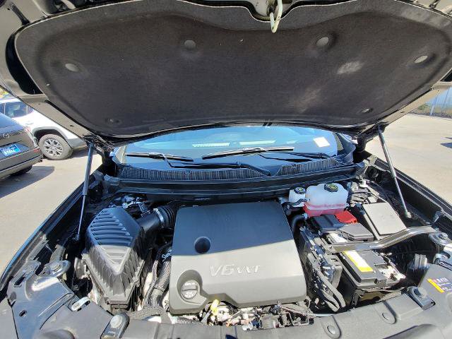 Used 2023 Chevrolet Traverse RS image 29