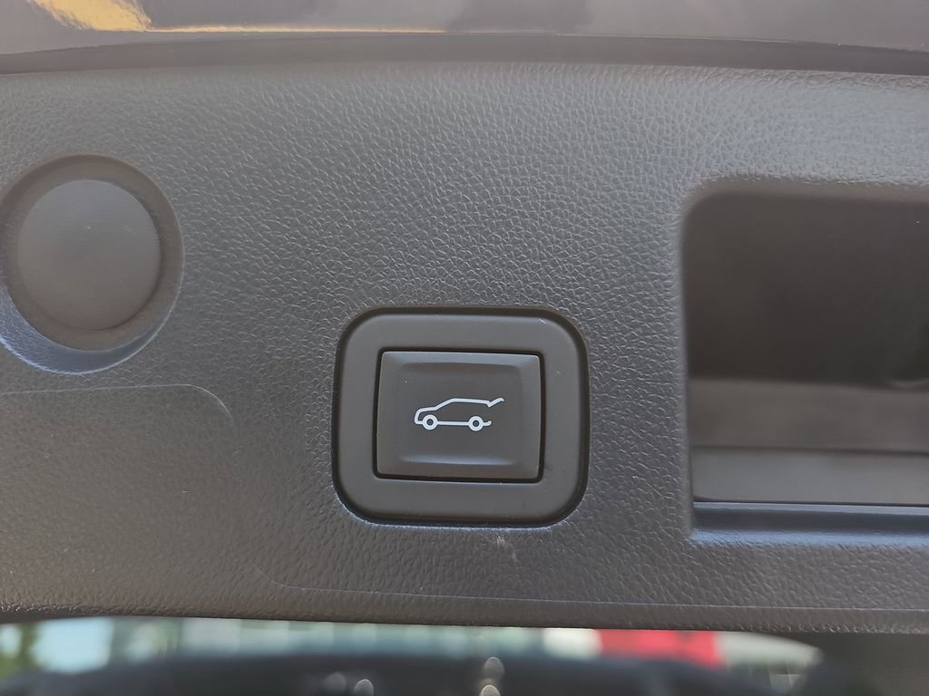 Used 2025 Chevrolet Equinox RS w/ Safety and Technology Package AWD/4WD image 13