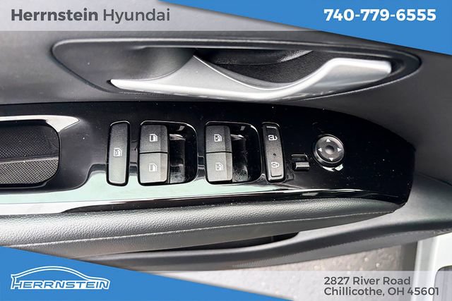 Certified 2022 Hyundai Tucson Limited AWD/4WD image 15