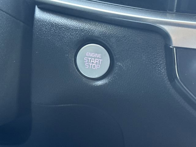 Used 2025 Kia Sorento S w/ Panoramic Sunroof Package FWD image 16