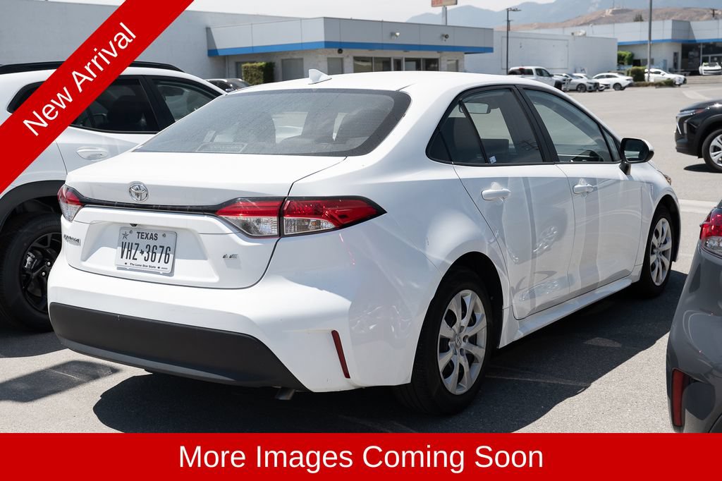 Used 2024 Toyota Corolla LE FWD image 3
