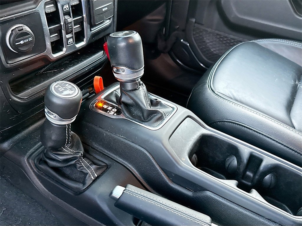 Used 2022 Jeep Wrangler Unlimited Sahara w/ Safety Group image 18