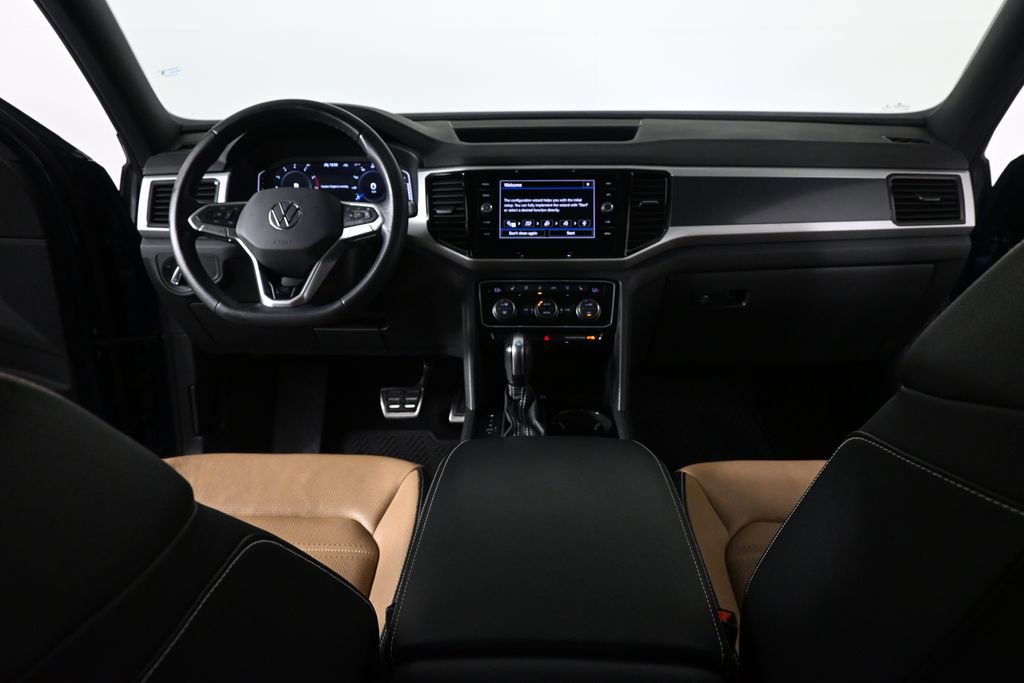 Used 2022 Volkswagen Atlas Cross Sport SEL Premium R-Line image 16