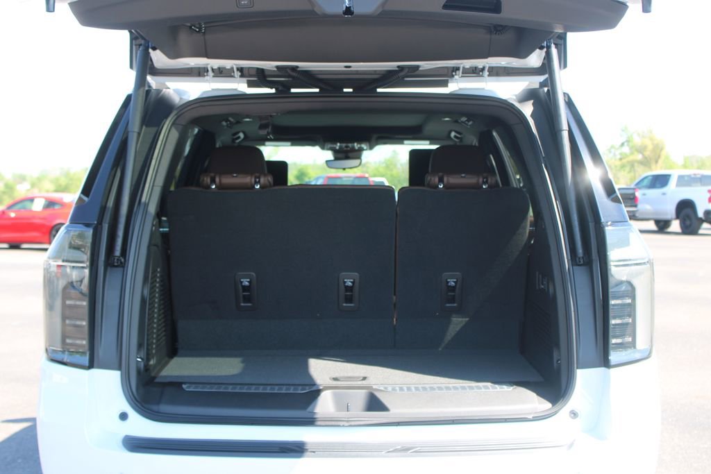 New 2026 Chevrolet Tahoe High Country AWD/4WD image 14