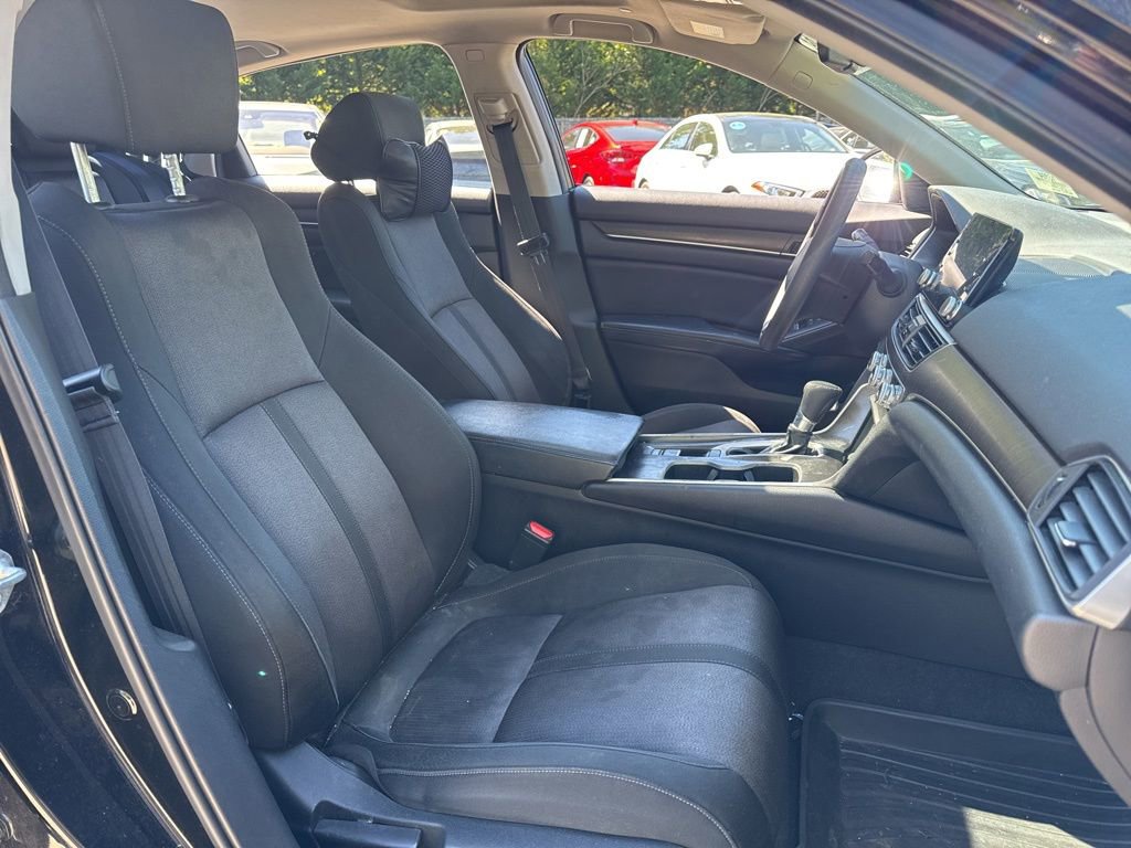 Used 2018 Honda Accord EX image 8