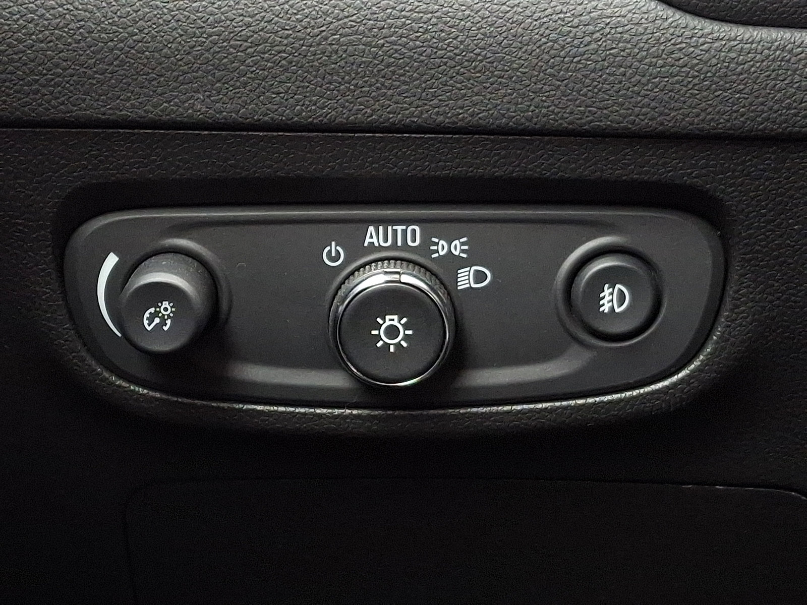 Used 2023 Buick Encore GX Select image 26