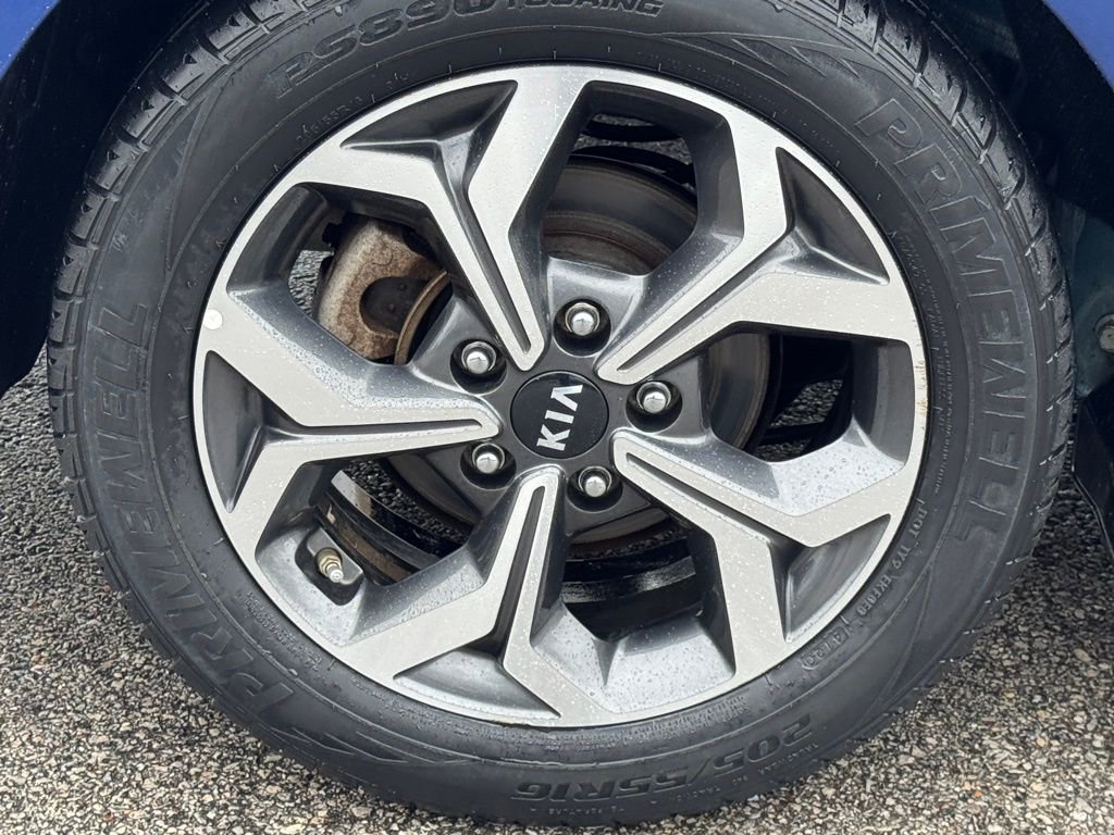 Used 2019 Kia Forte LXS image 9