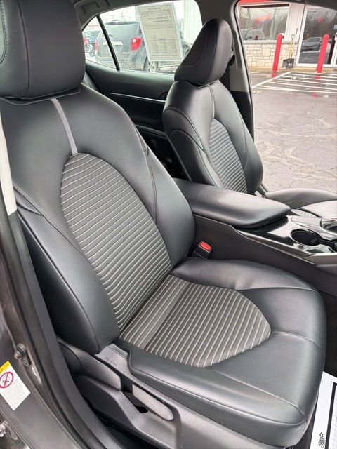 Used 2019 Toyota Camry SE image 22