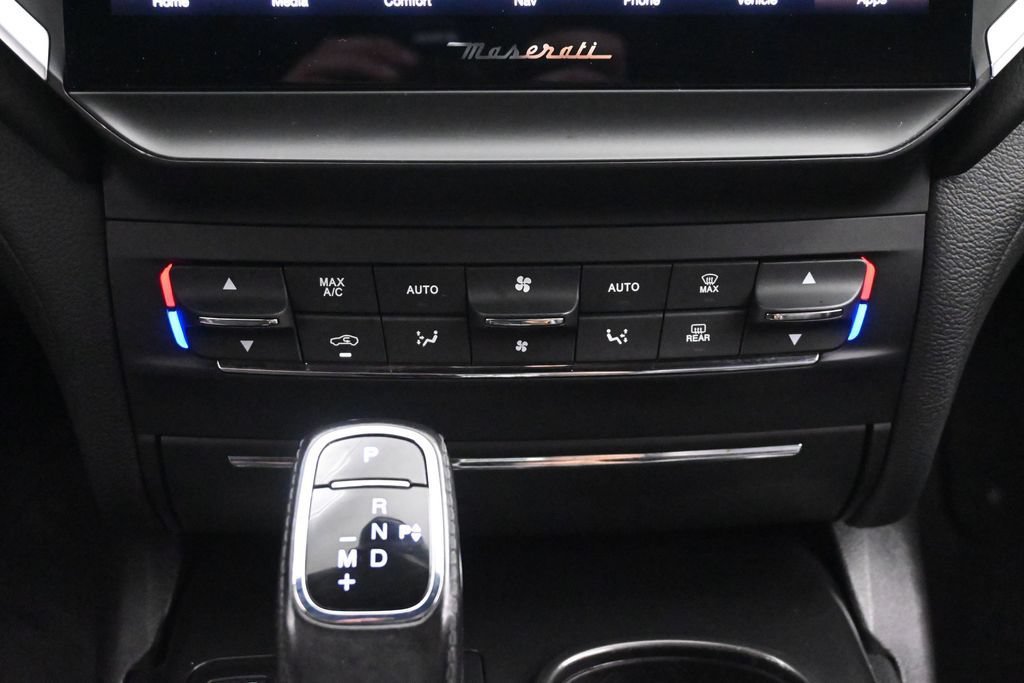 Used 2021 Maserati Ghibli S RWD image 36