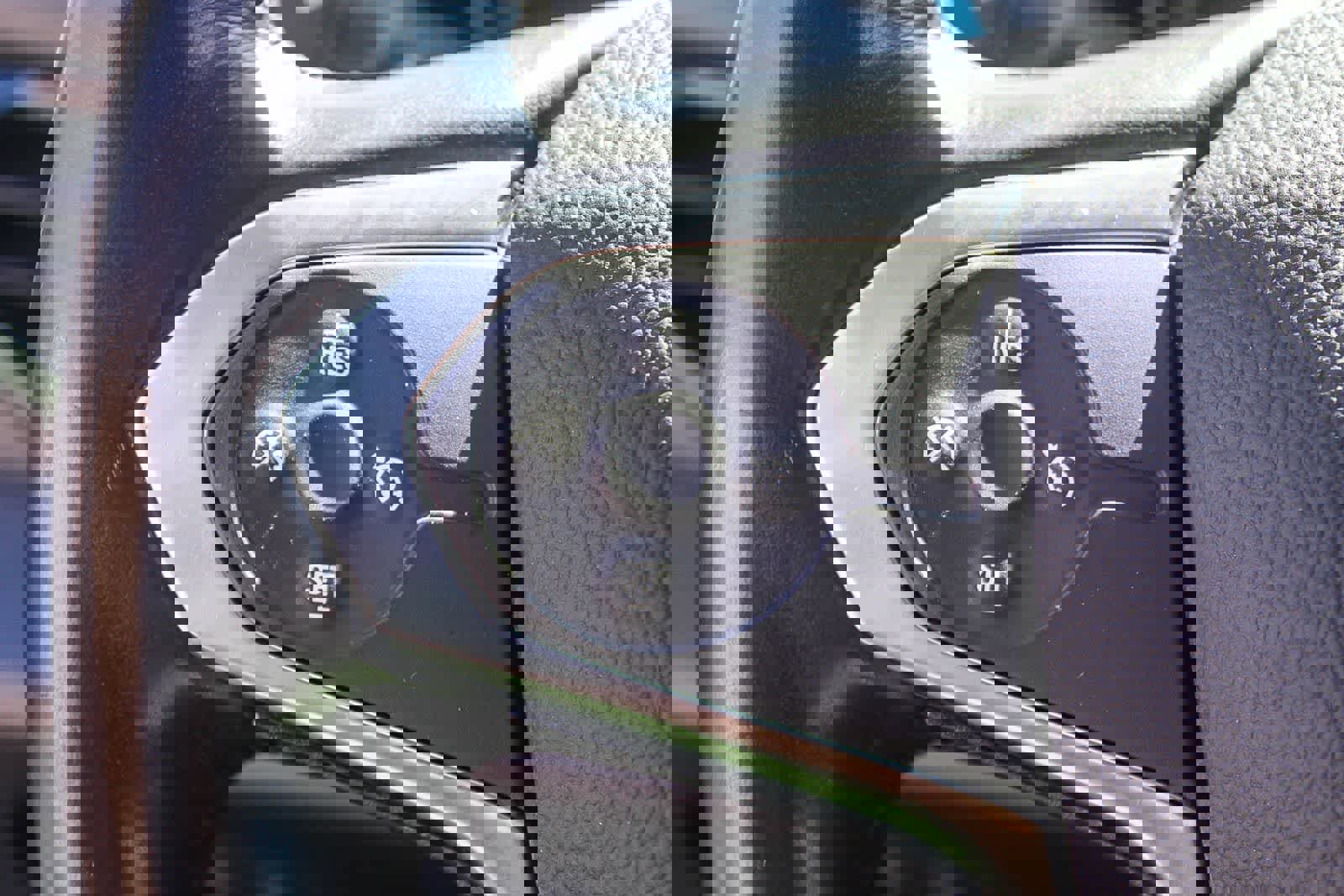 Used 2018 Chevrolet Traverse RS image 33