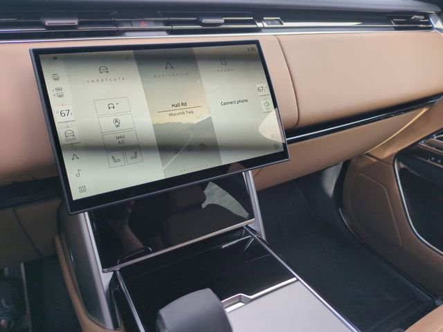 New 2026 Land Rover Range Rover SE image 11