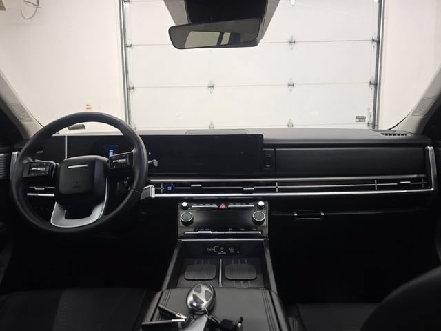 Used 2025 Hyundai Santa Fe SEL FWD image 13