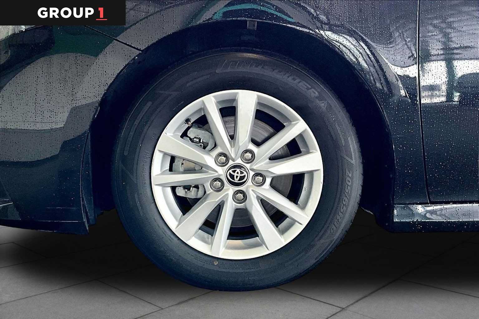 Used 2025 Toyota Camry LE FWD image 11