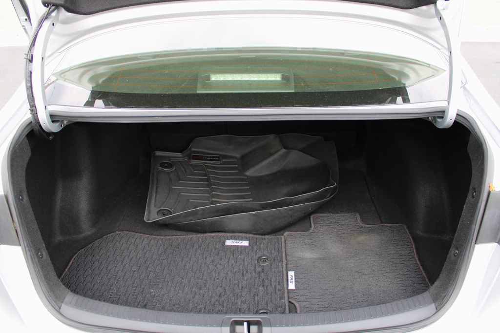 Used 2022 Toyota Corolla SE FWD image 18