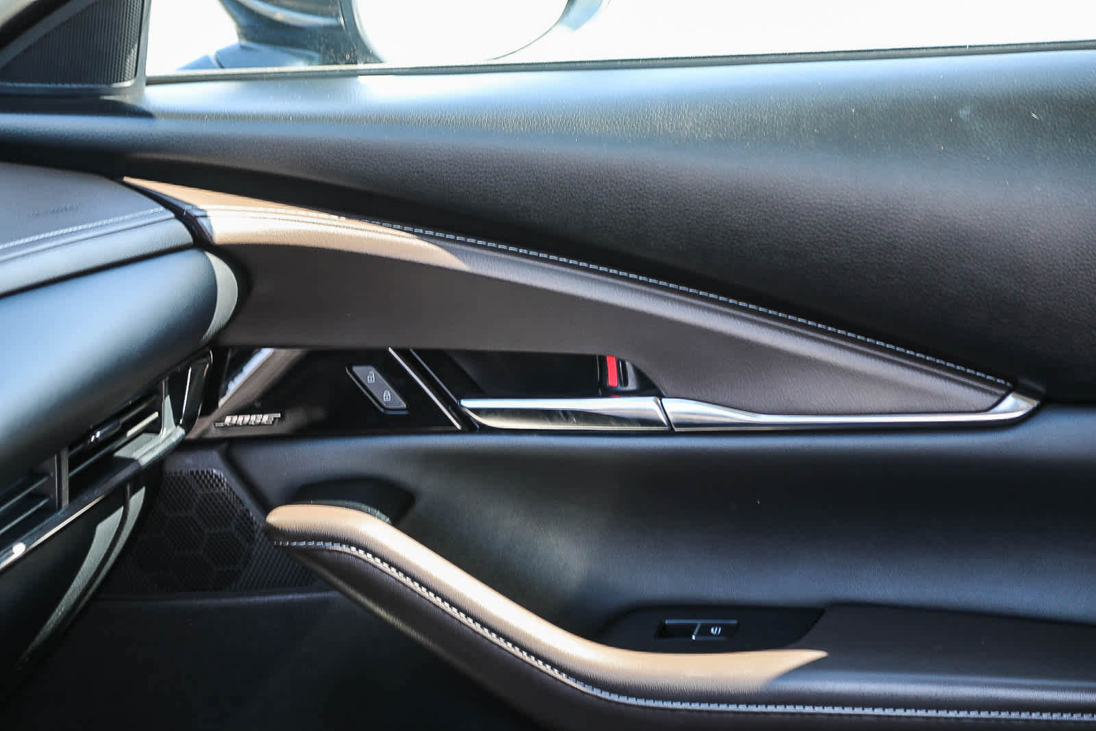 Used 2024 MAZDA CX-30 AWD 2.5 S w/ Premium Package image 21