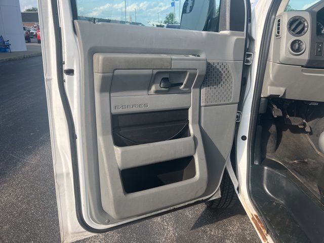 Used 2012 Ford E-150 and Econoline 150 XL w/ PWR Windows & Locks Group image 16