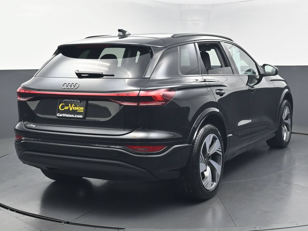 Used 2025 Audi Q6 e-tron Premium Plus w/ Premium Plus AWD/4WD image 5