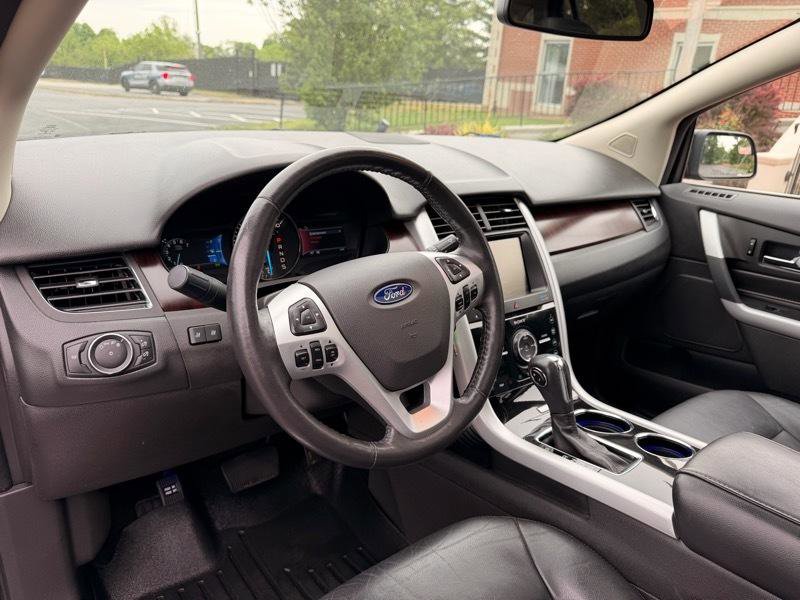 Used 2014 Ford Edge Limited AWD/4WD image 14