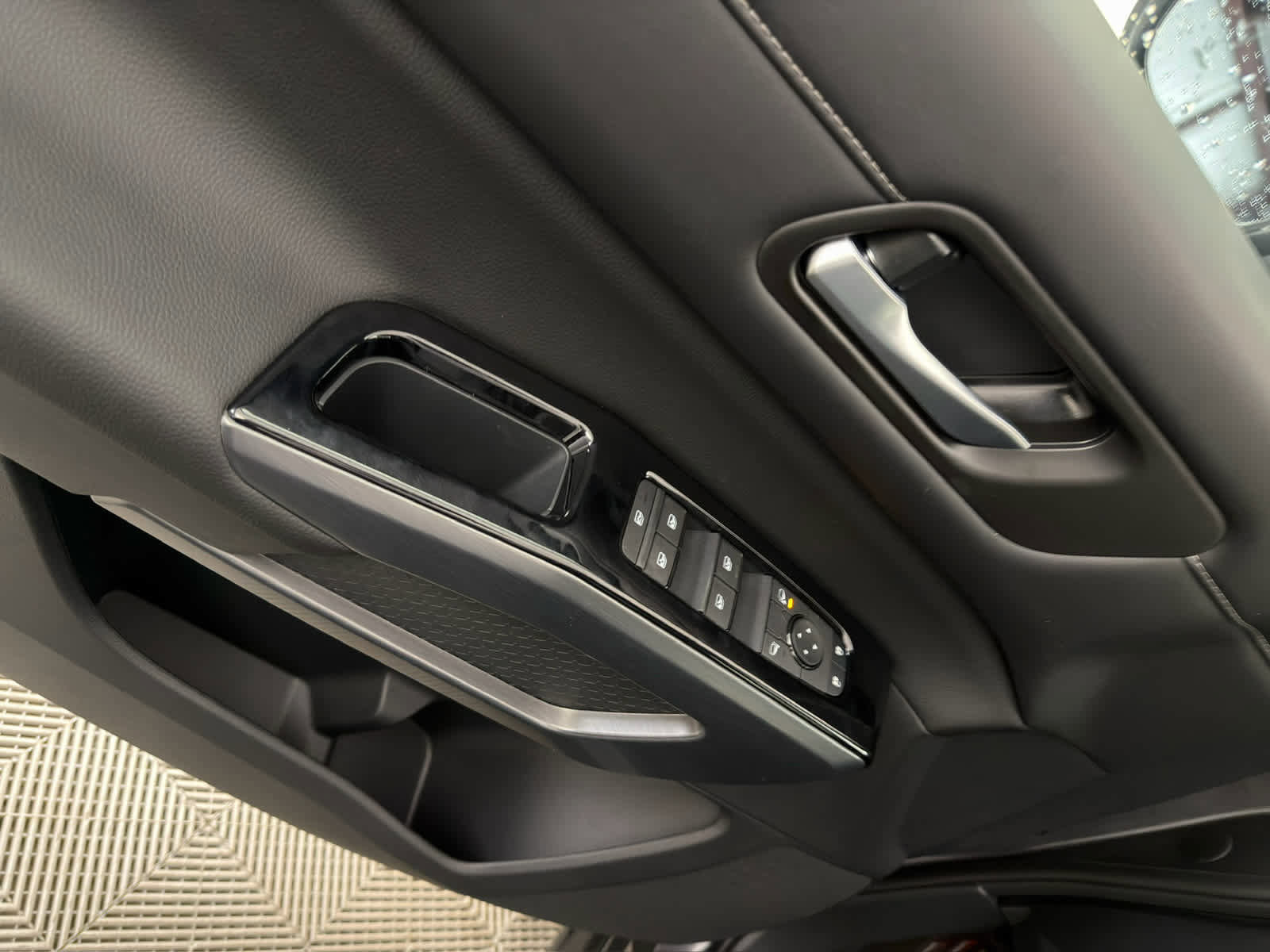 New 2026 Nissan Pathfinder SL image 24